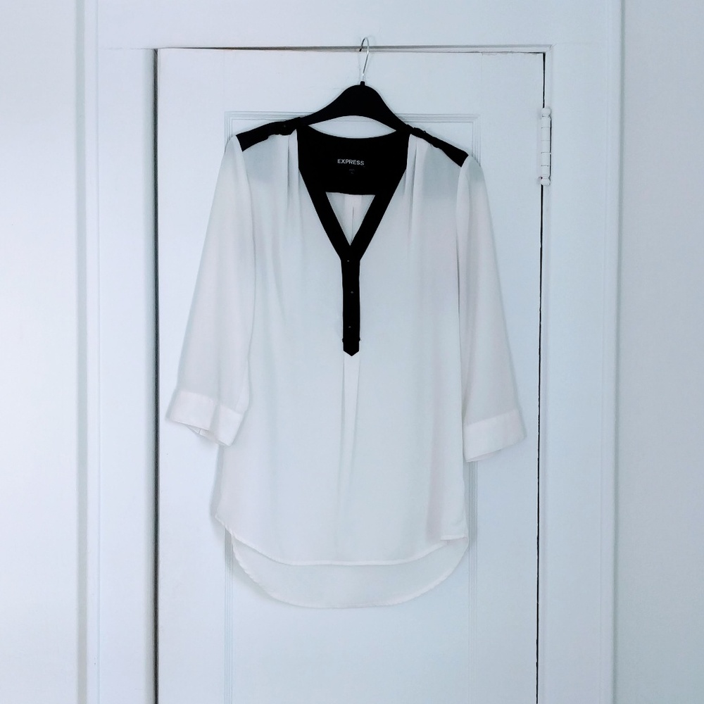 Express Shear Off White & Black Detail Blouse